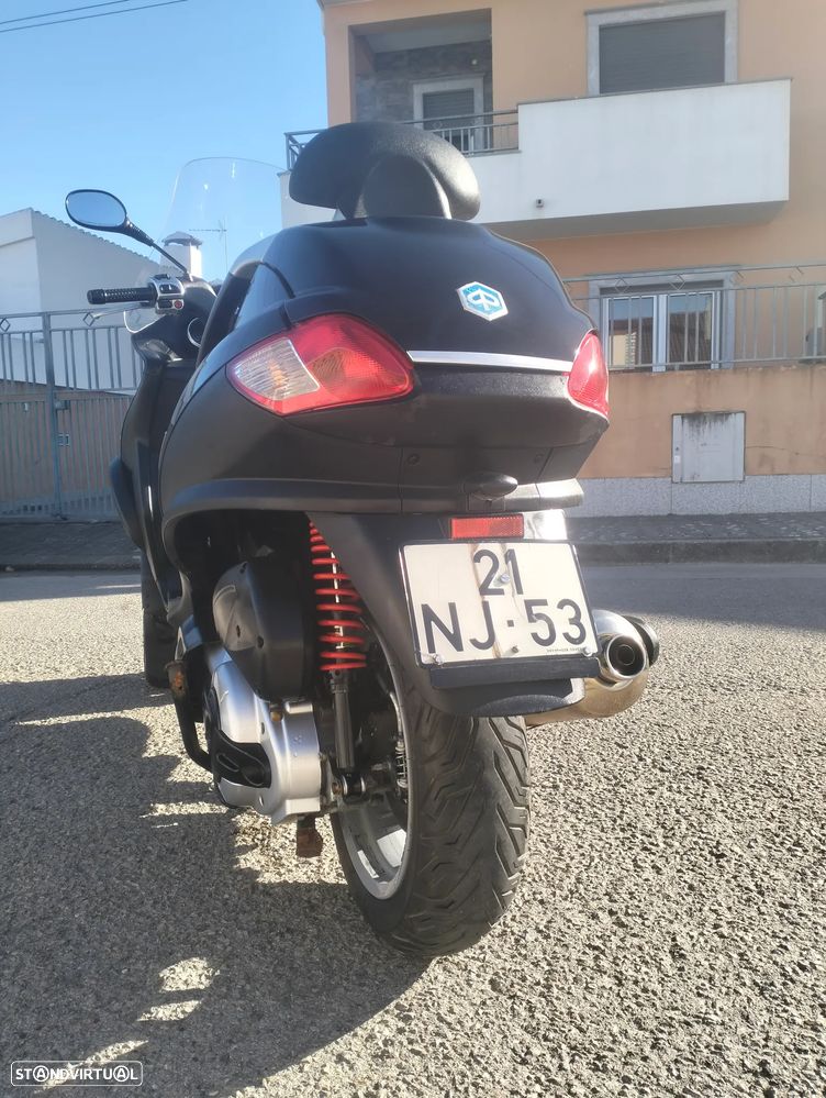 Piaggio MP3 RST - 4