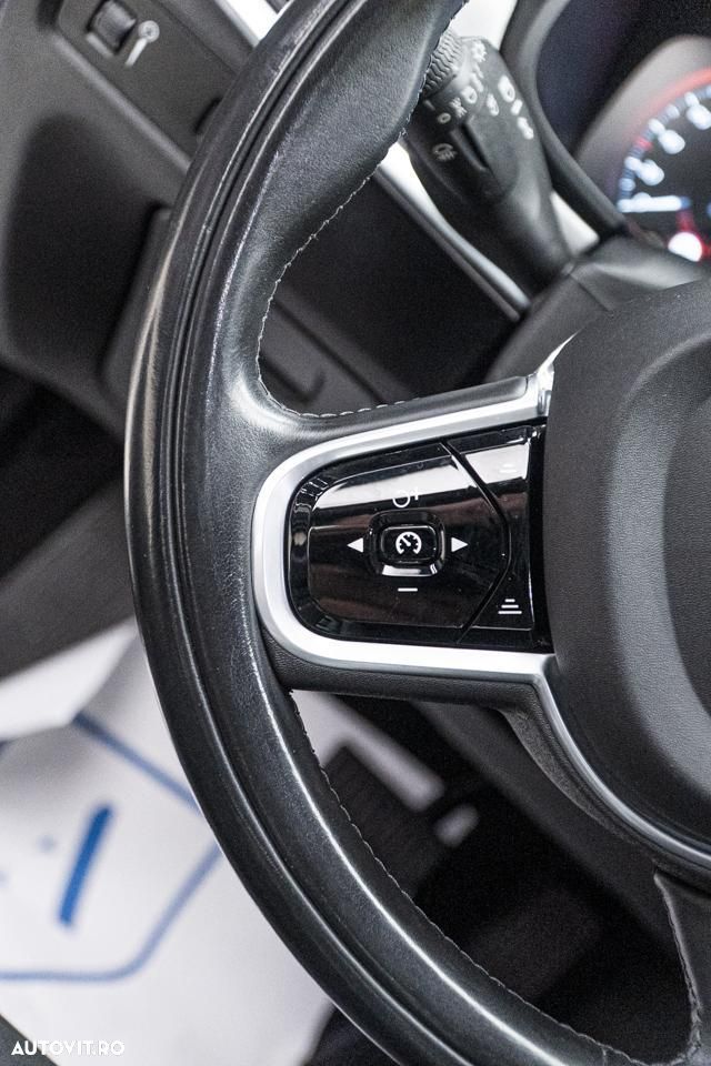 Volvo S90 D4 Geartronic Momentum Pro - 15