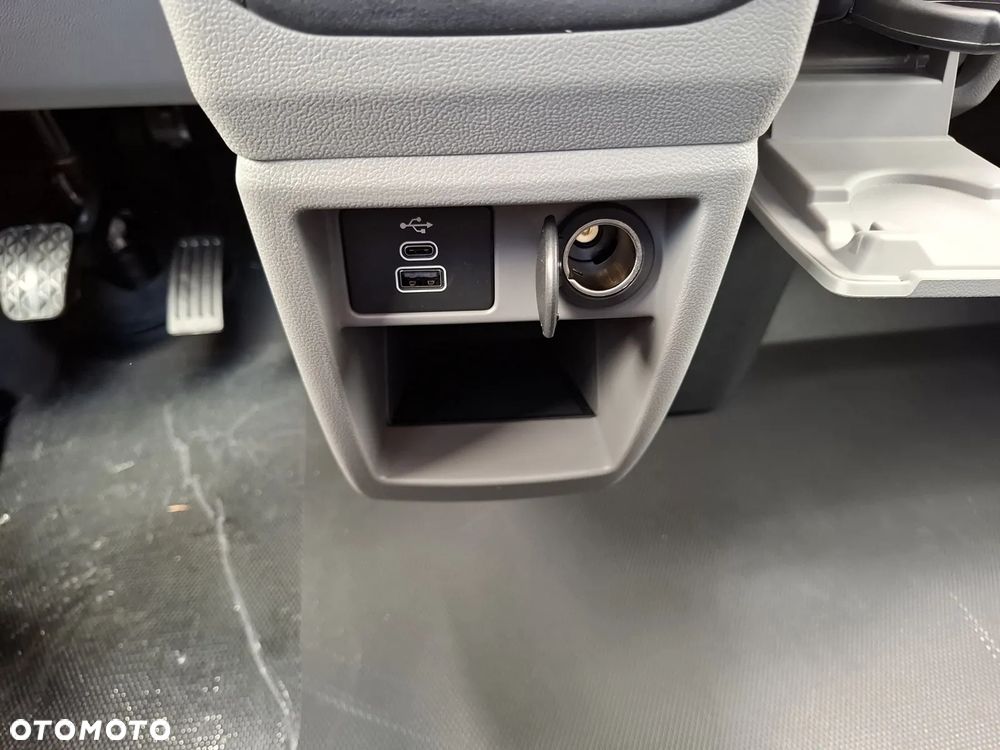 Ford Transit Custom V710 Limited 150 KM - 24
