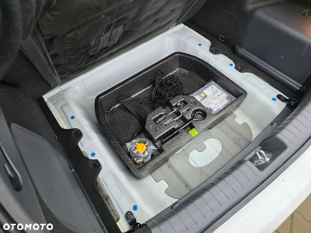 Hyundai IONIQ Hybrid Business - 29