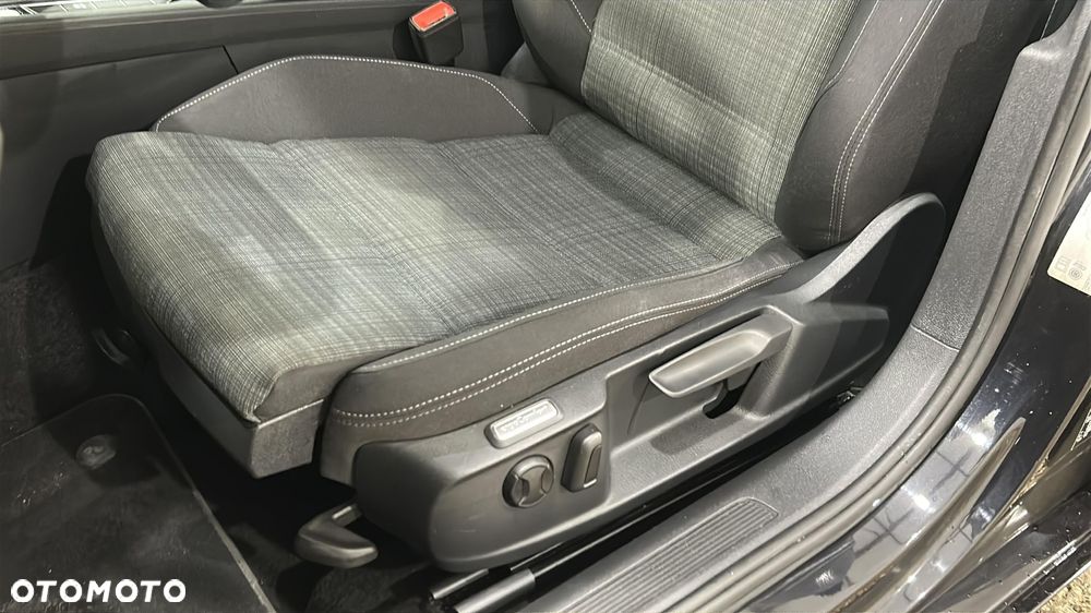 Volkswagen Passat - 18