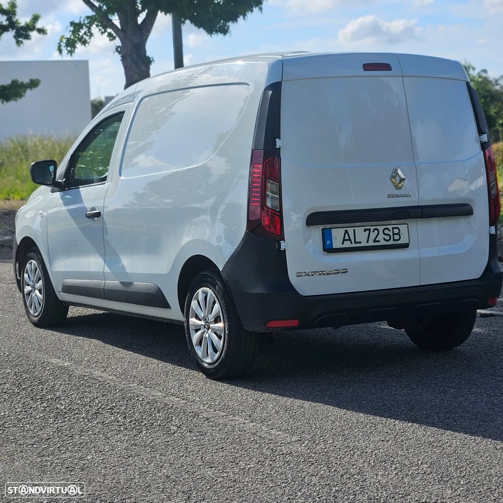 Renault Express - 6