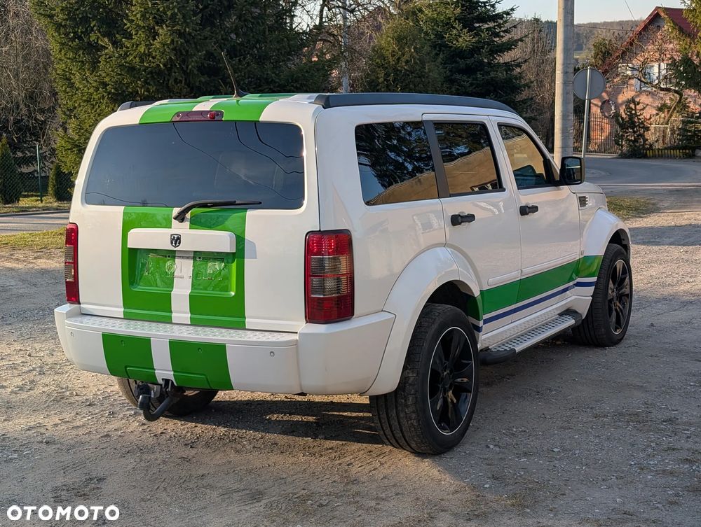 Dodge Nitro - 3