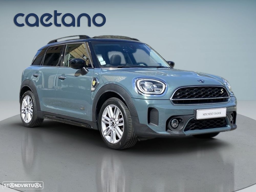 MINI Countryman Cooper SE Premium Classic Auto - 23
