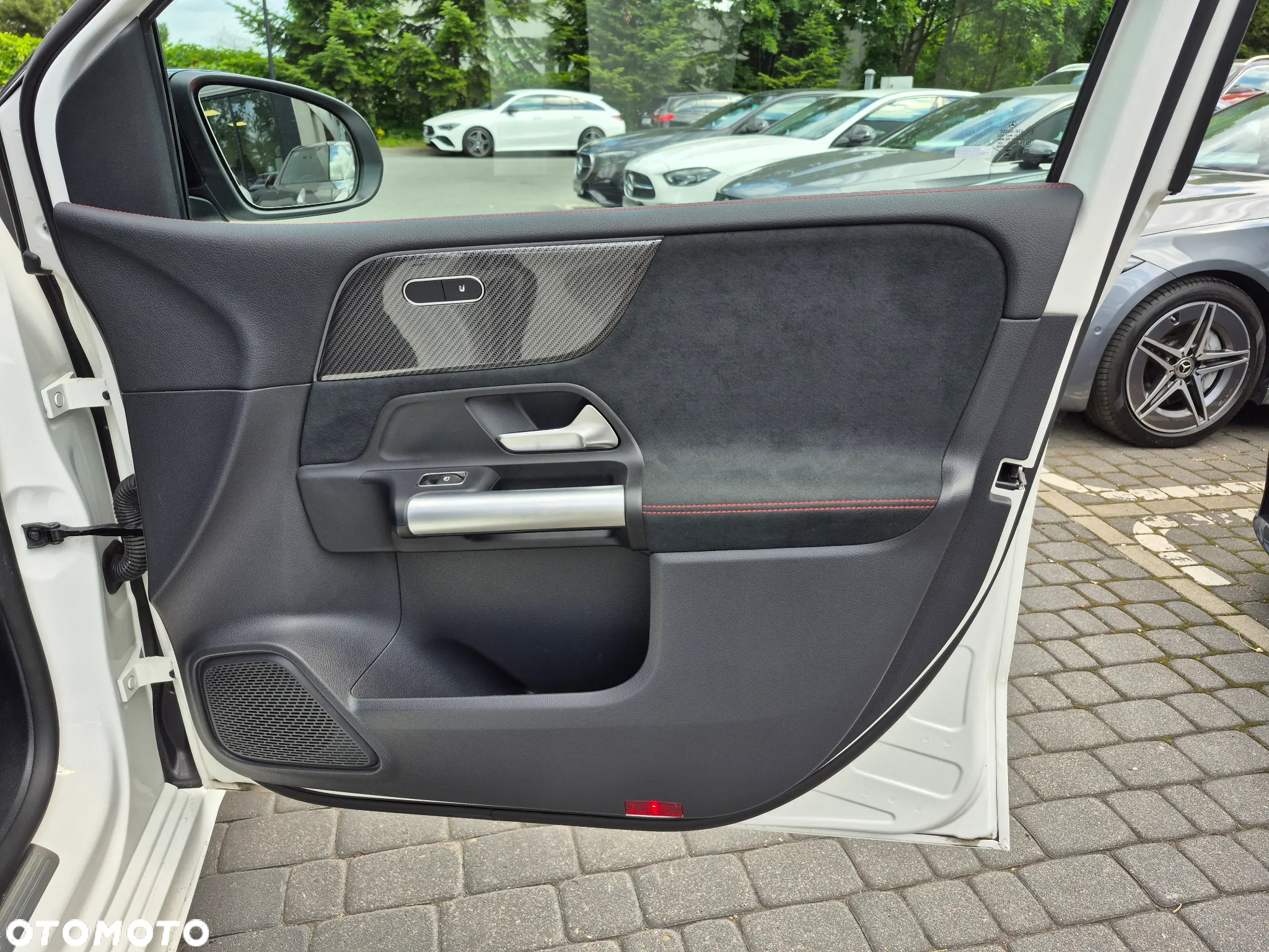 Mercedes-Benz Klasa B 200 7G-DCT - 31