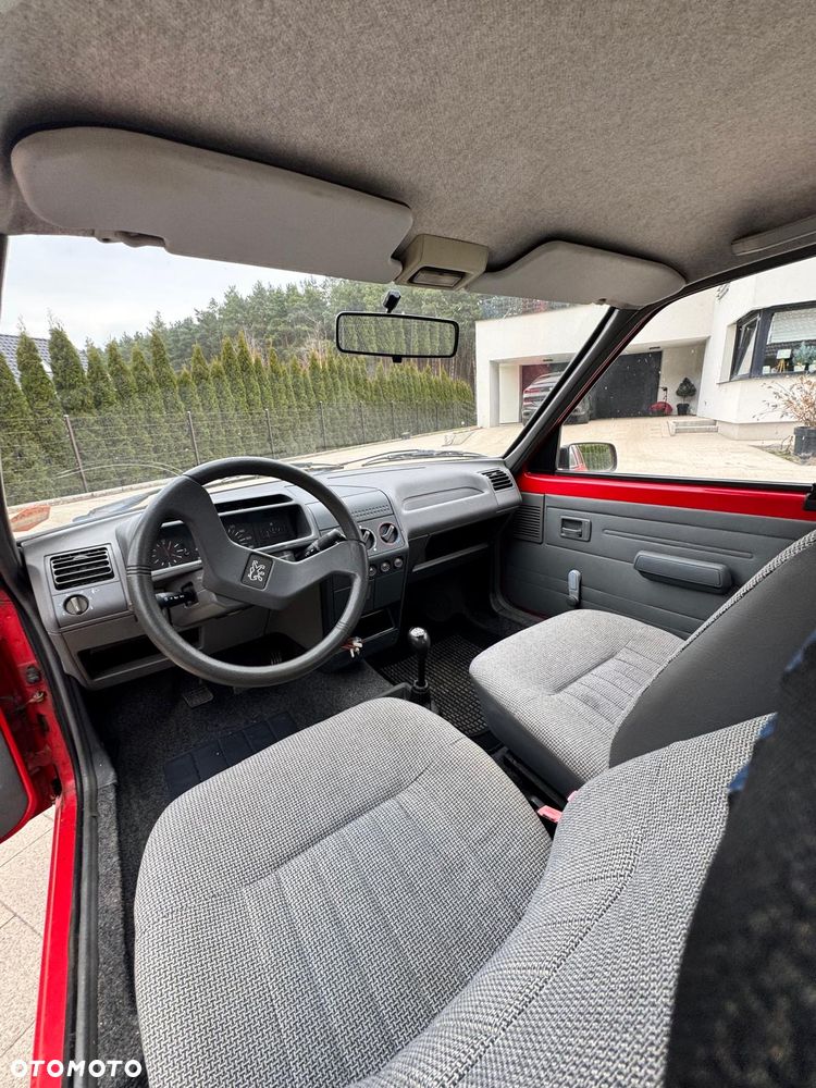 Peugeot 205 - 17