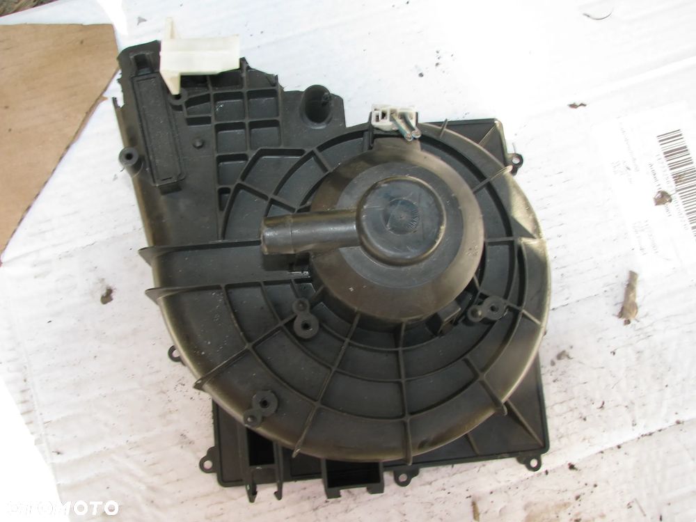 Wentylator Nawiewu Dmuchawa Nissan Primera  27200AV617 - 2