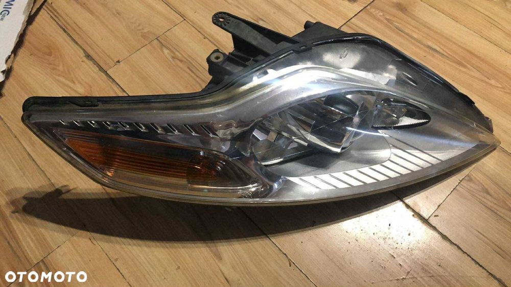 prawy przedni reflektor soczewka ford mondeo mk4 lift wersja uk - 1