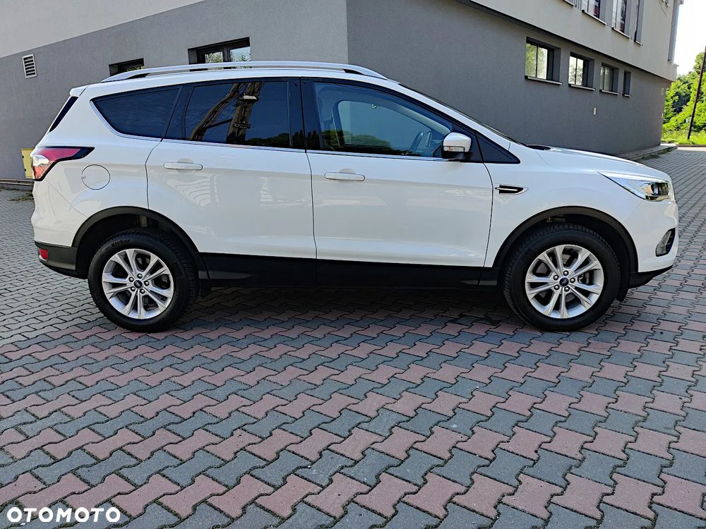 Ford Kuga 2.0 TDCi 4x2 Titanium - 14