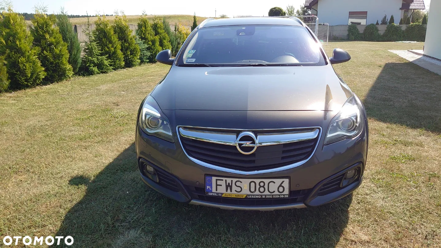 Opel Insignia 2.0 CDTI 4x4 Country Tourer - 2