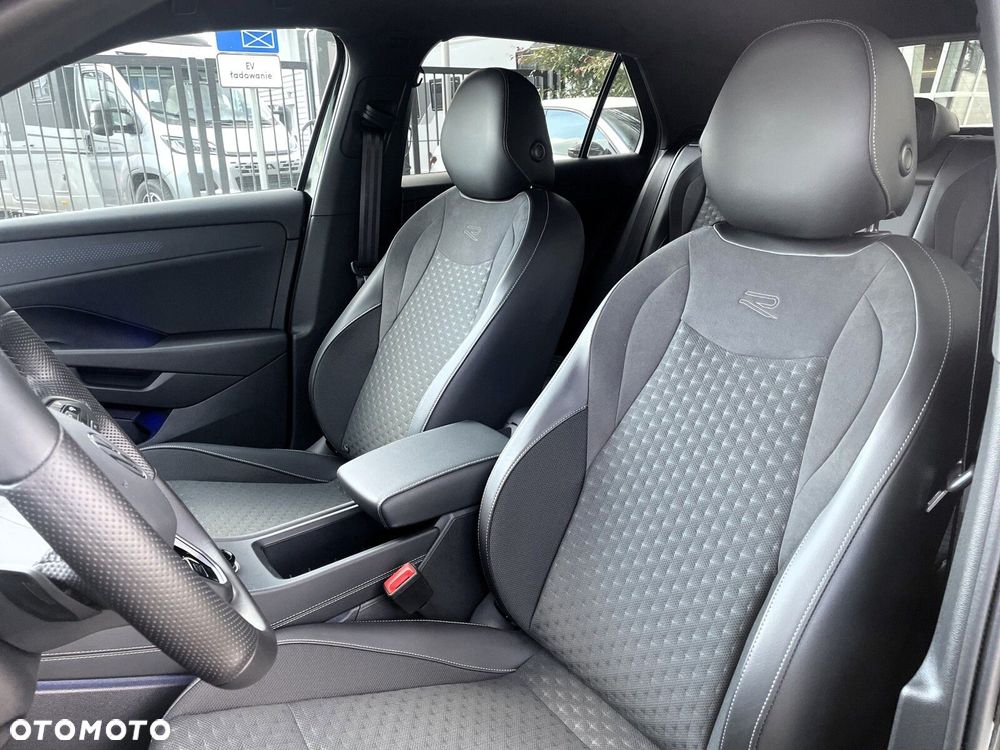 Volkswagen T-Roc 1.5 eTSI R-Line DSG - 13