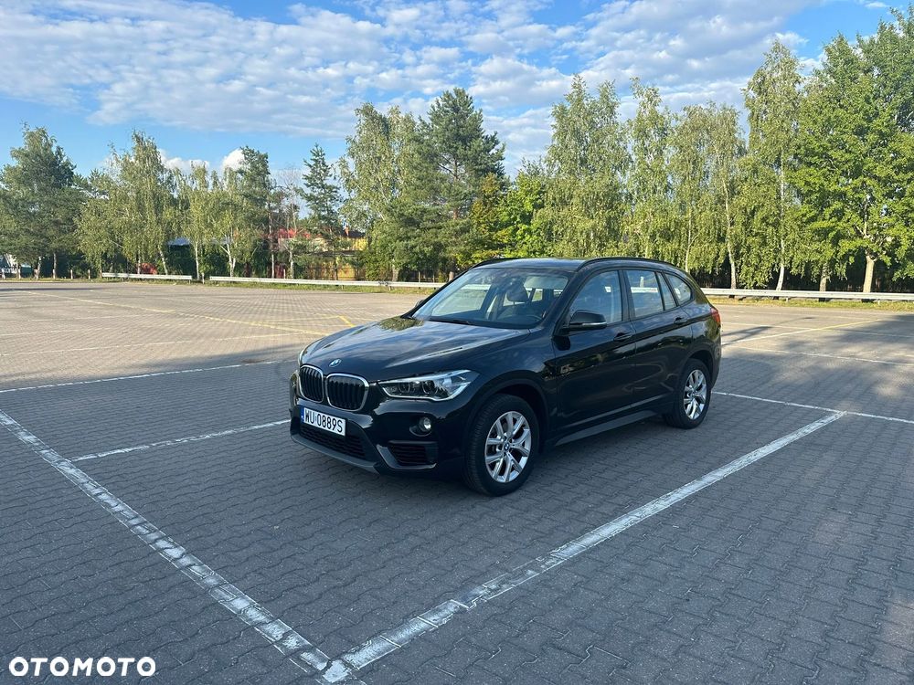 BMW X1 xDrive18d Sport Line - 16