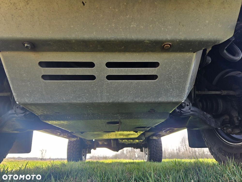 Toyota Hilux 3.0 D-4D Invincible - 18