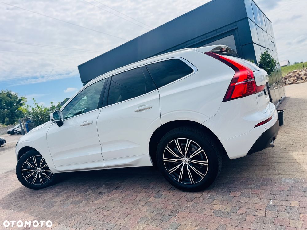Volvo XC 60 B4 D AWD Geartronic Momentum Pro - 30