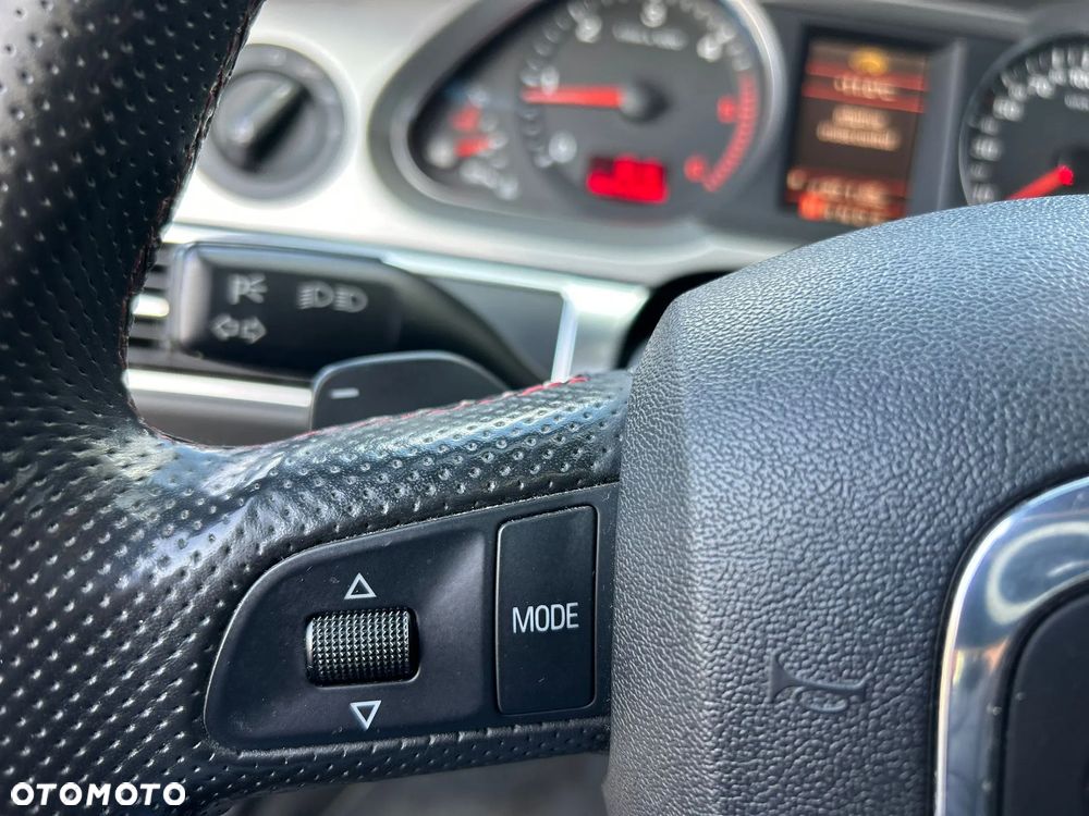 Audi A6 Avant 3.0 TDI DPF quattro tiptronic - 31