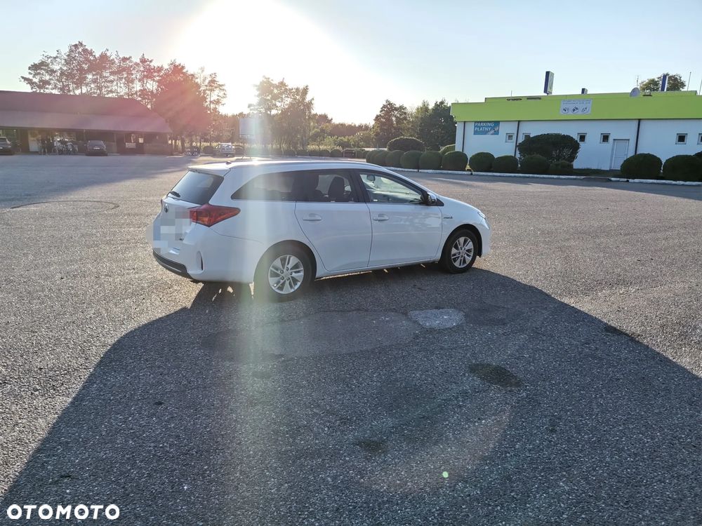 Toyota Auris - 16