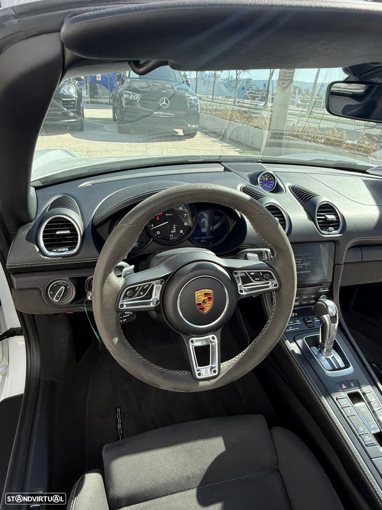 Porsche 718 Spyder PDK - 14