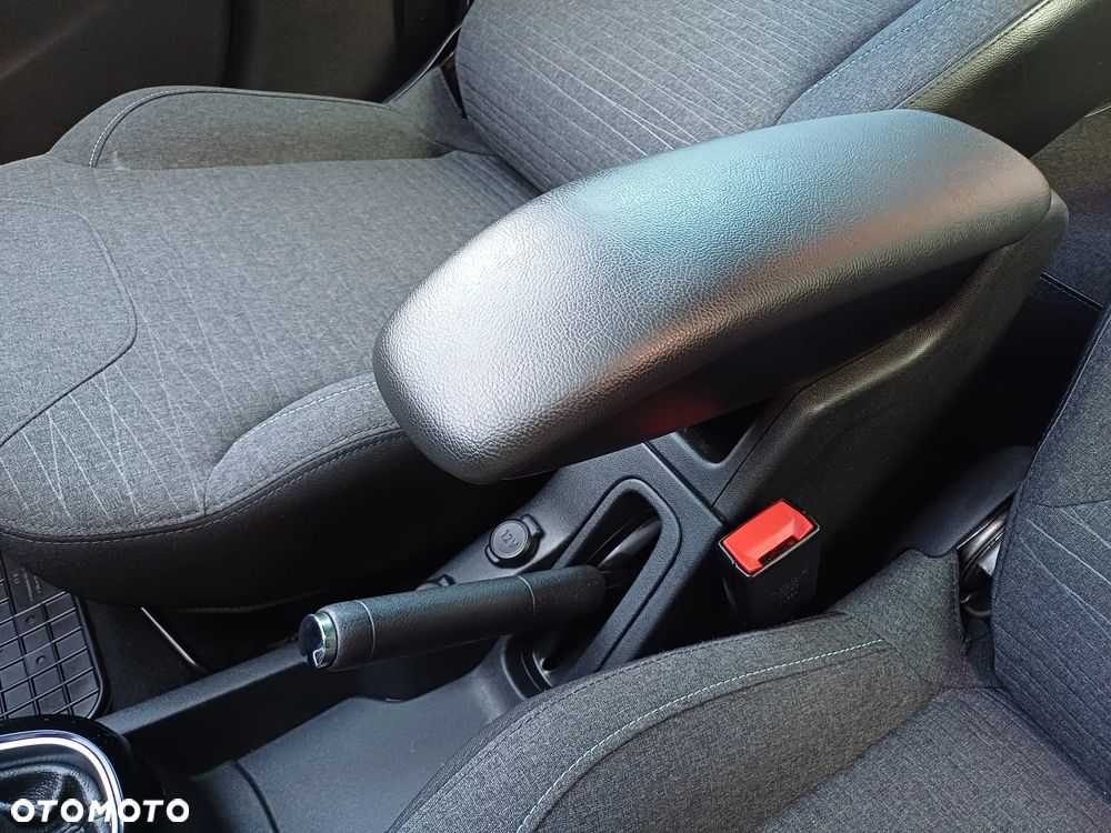 Citroën C3 1.2 PureTech Exclusive - 31