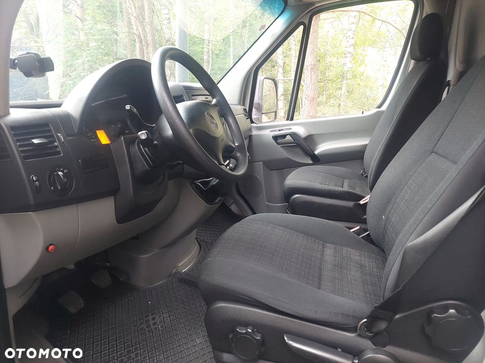Mercedes-Benz SPRINTER - 2