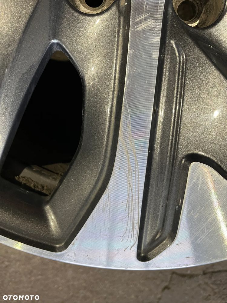 Felga Kia 5x114,3 7J x 17 ET 50 52910-C4100 1szt - 2