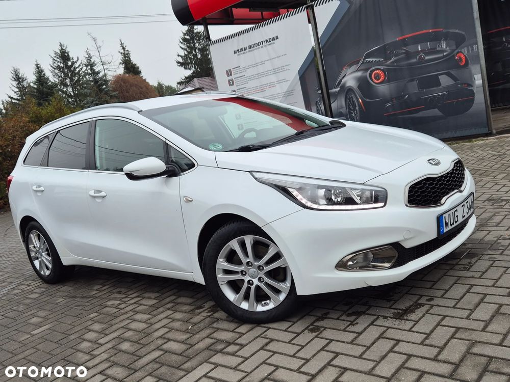 Kia Ceed 1.6 CRDi 128 Platinum Edition - 17