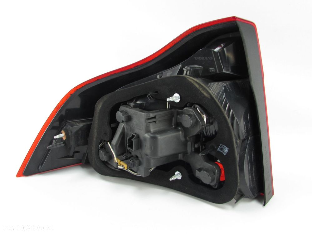 VOLVO S80 II 13-16 LAMPA TYLNA PRAWA - 6