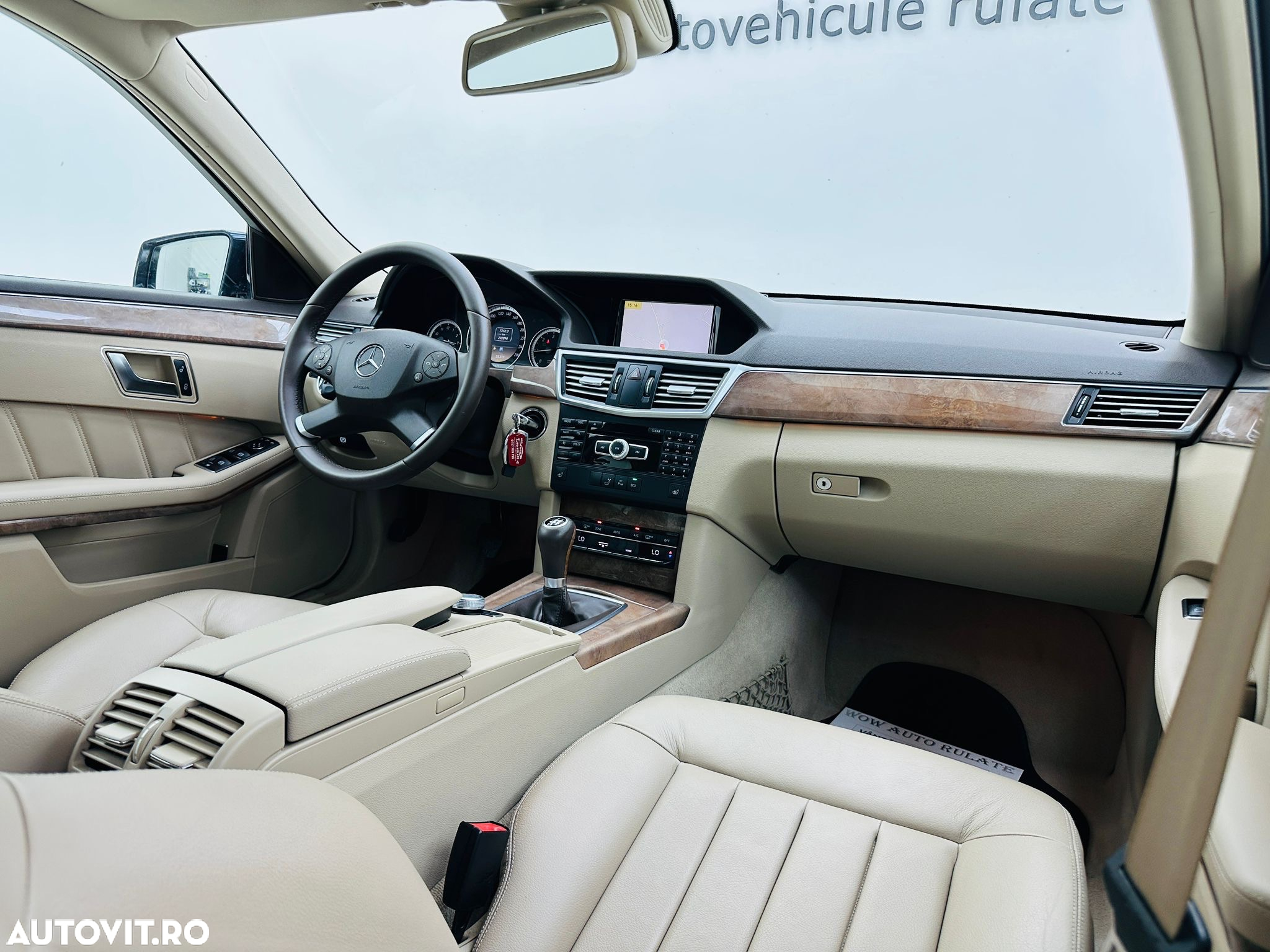 Mercedes-Benz E - 26