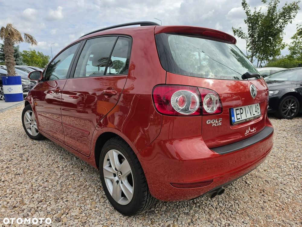 Volkswagen Golf Plus - 10