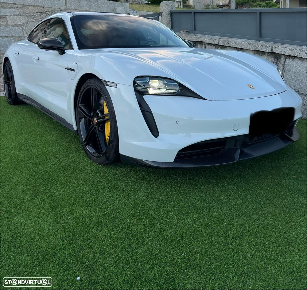 Porsche Taycan Turbo S - 1