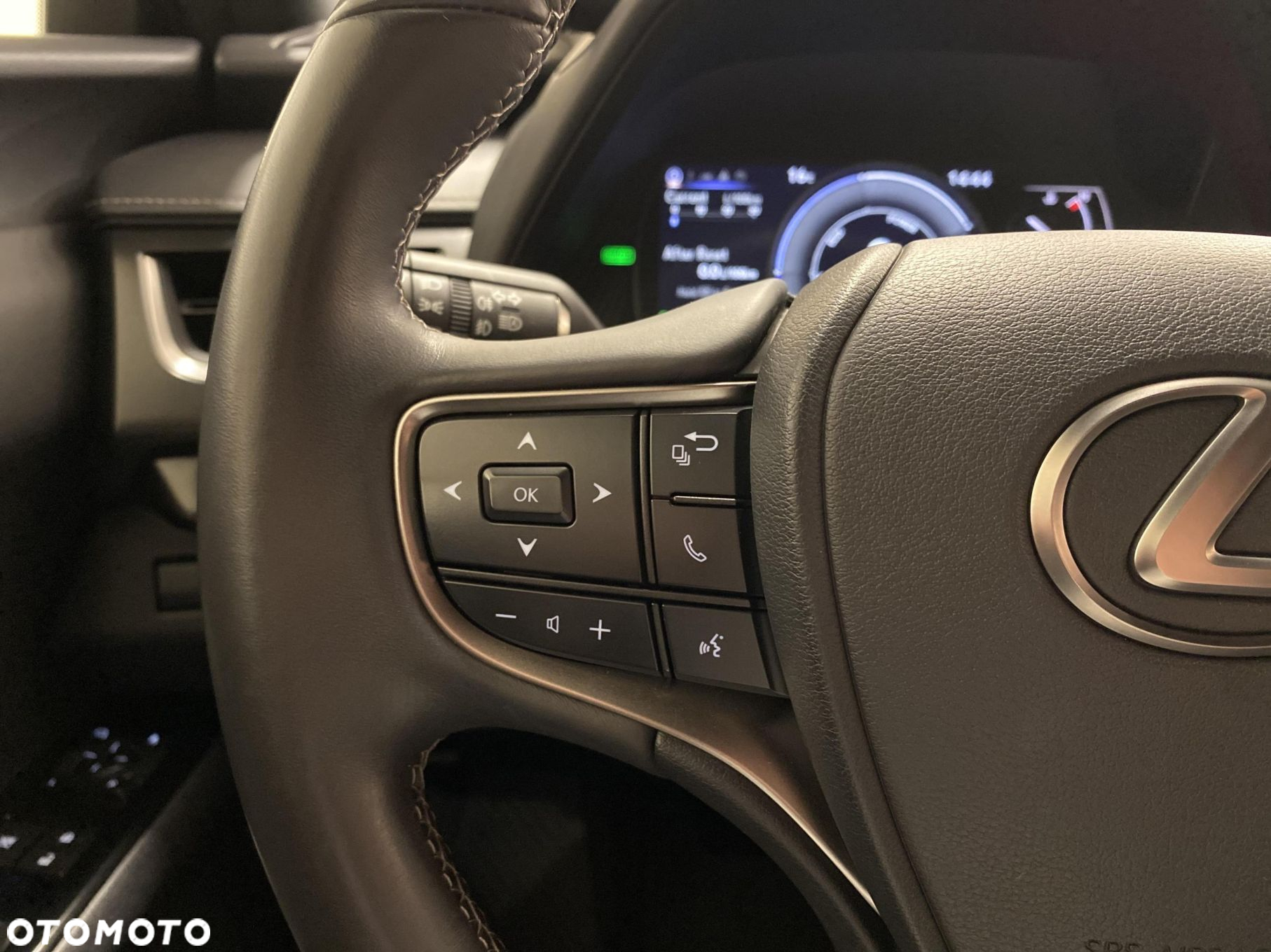 Lexus UX 250h GPF F Impression 2WD - 15