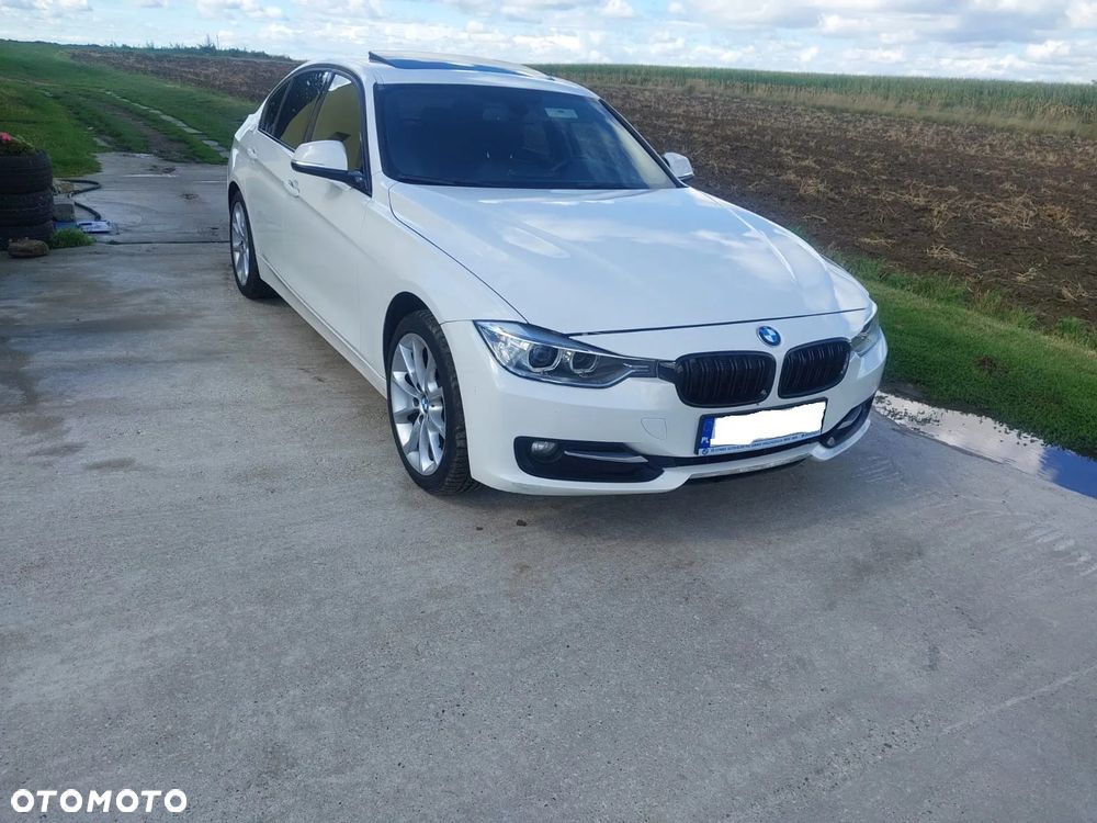 BMW Seria 3 328i Sport Line - 5