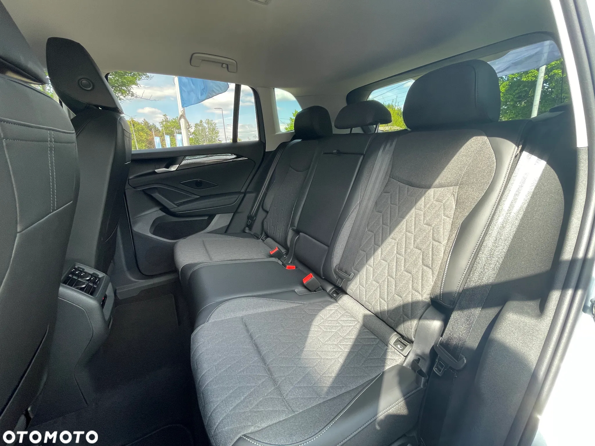 Volkswagen Tiguan 2.0 TDI Life Plus DSG - 29
