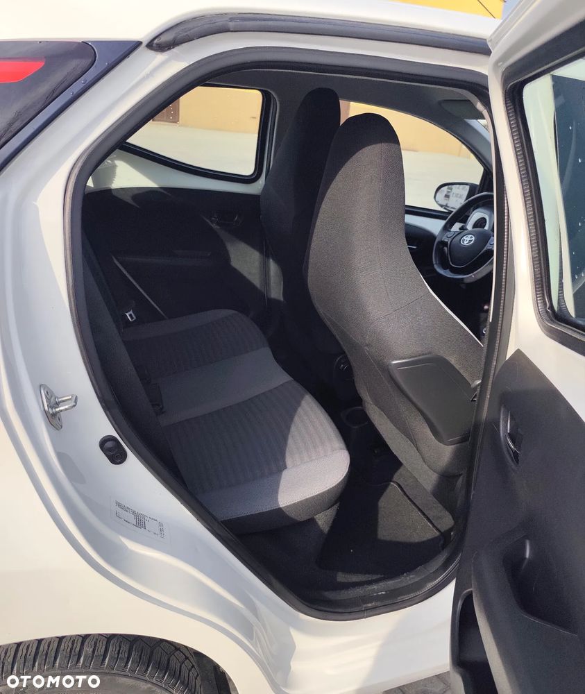 Toyota Aygo - 16
