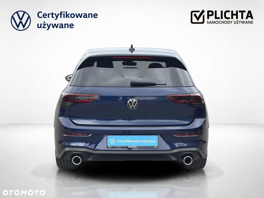 Volkswagen Golf - 5