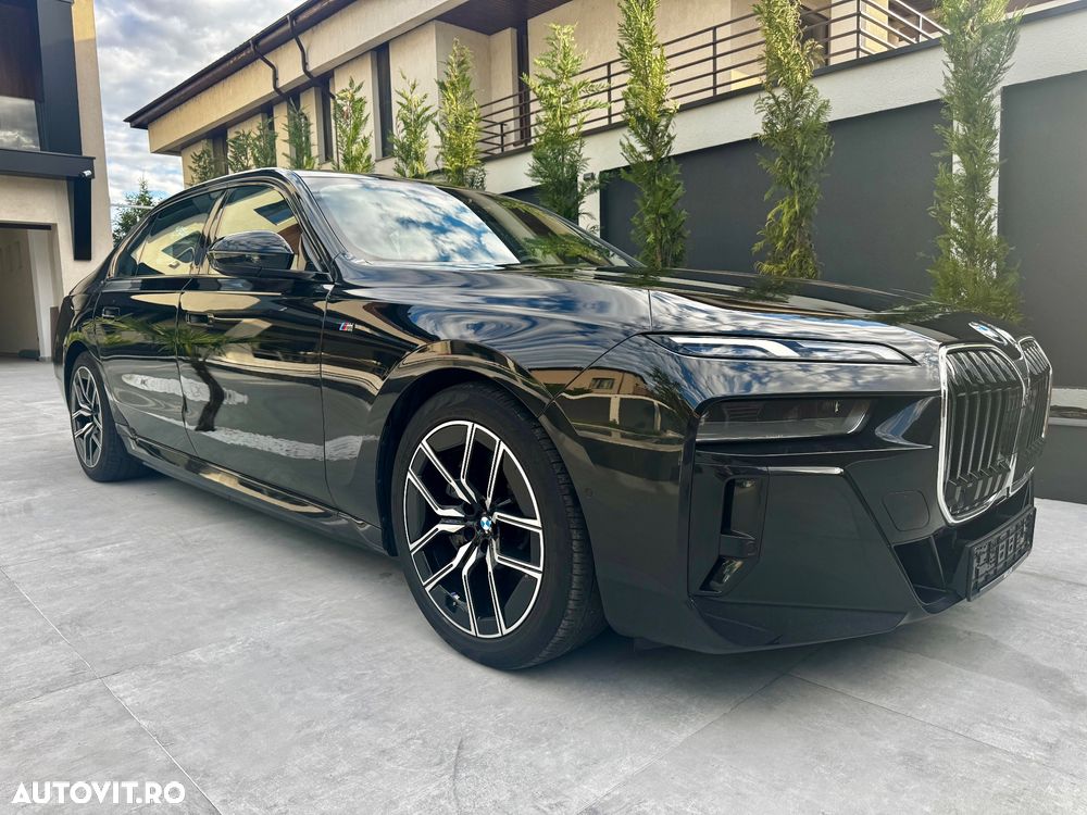 BMW i7 - 4