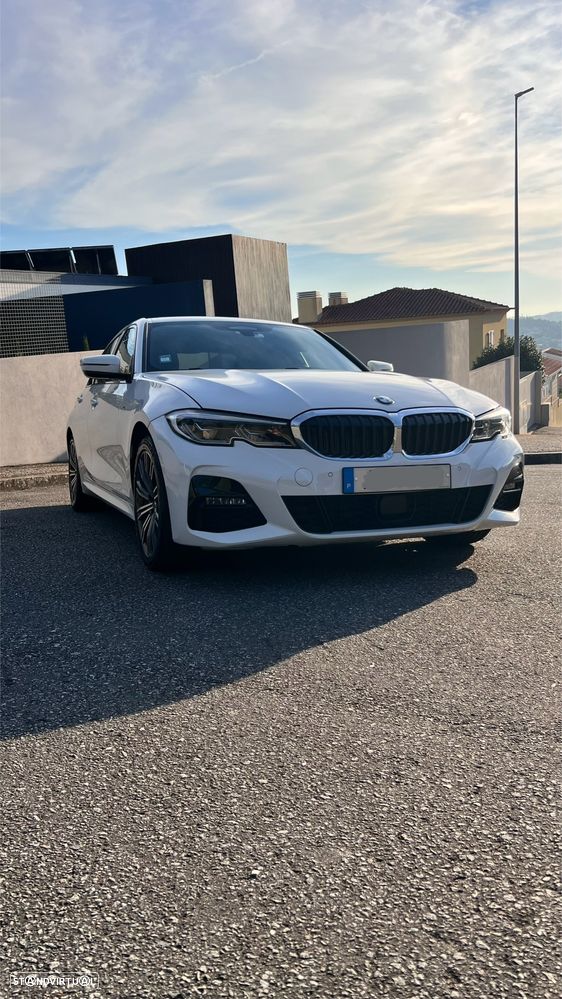BMW 330 e Touring Pack Desportivo M Pro Auto - 21