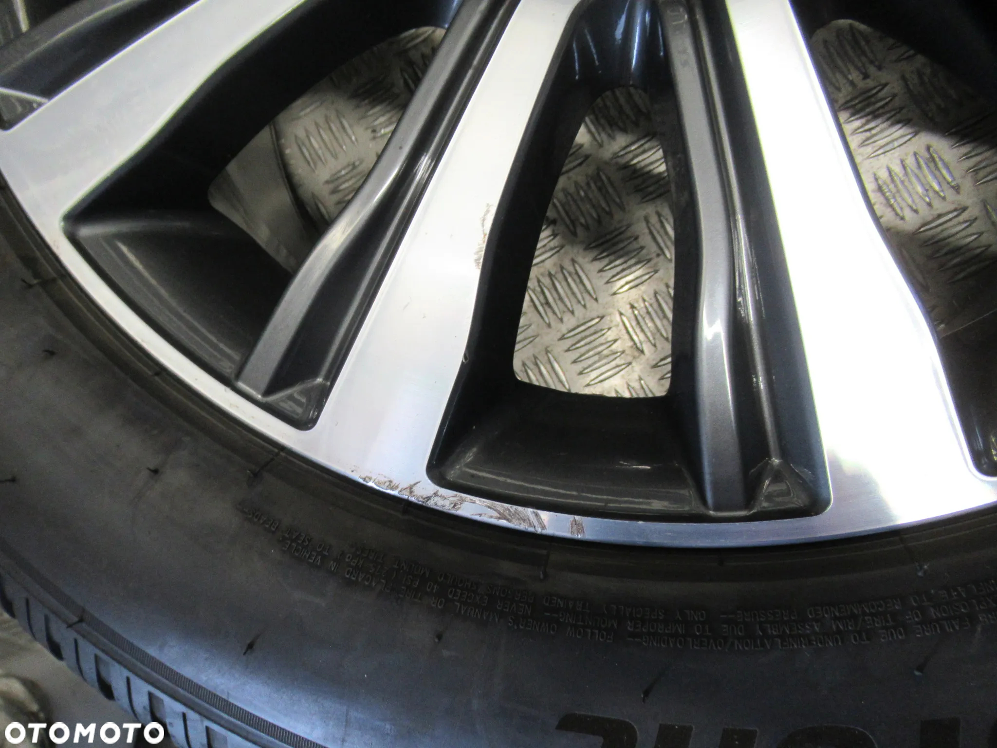 Koła Land Rover Range Rover Velar Discovery Sport Freelander II 8Jx19 et45 5x108 - 6