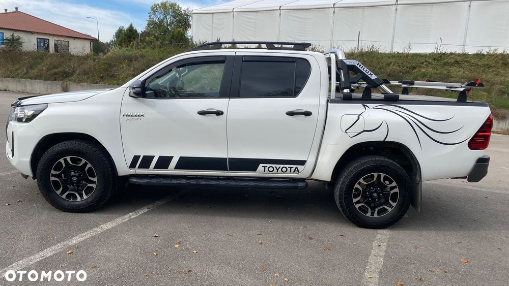 Toyota Hilux - 3