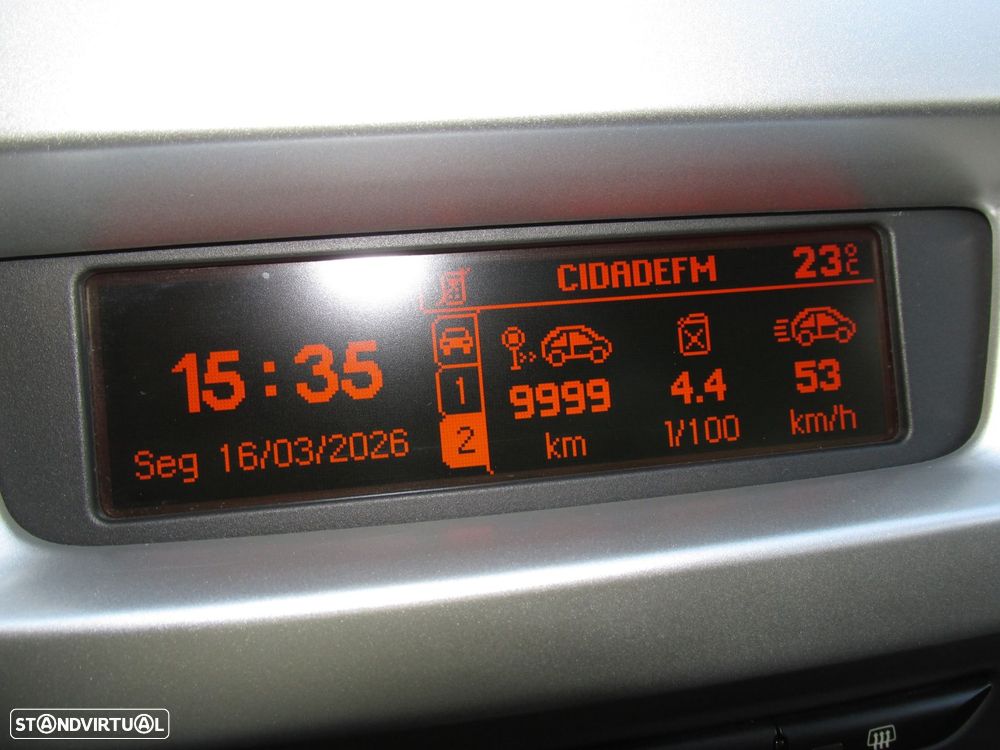 Citroën C3 1.4 HDi Exclusive Airdream - 25