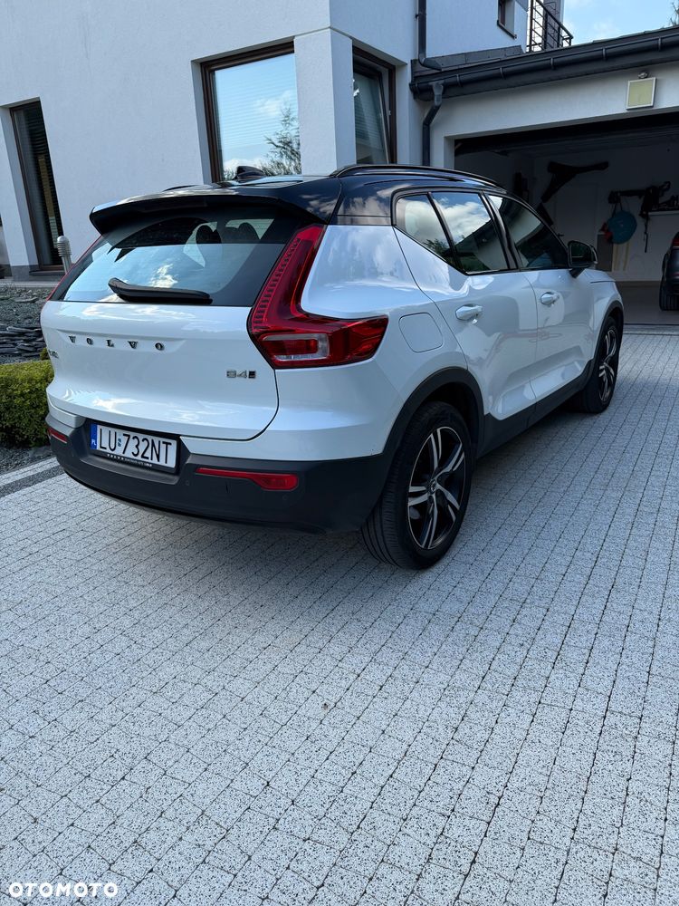 Volvo XC 40 B4 B AWD R-Design - 10