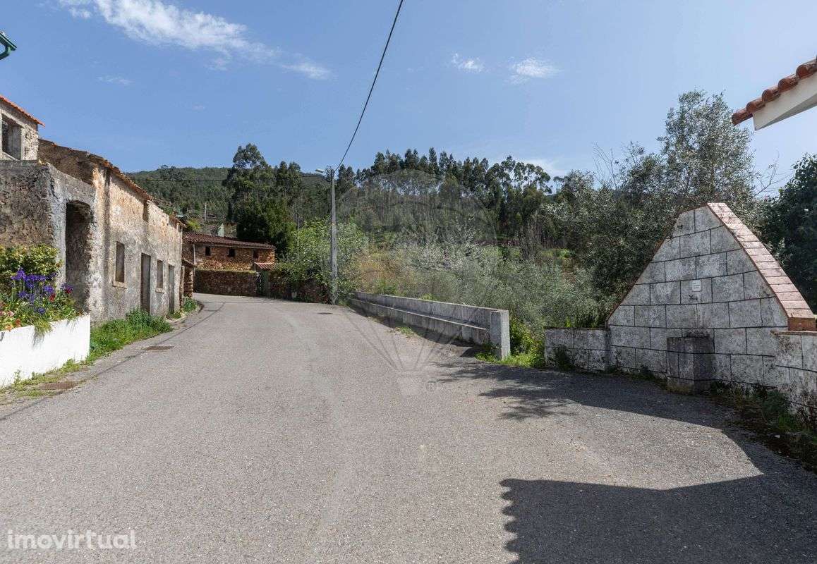 Moradia T2 para venda - Grande imagem: 2/10