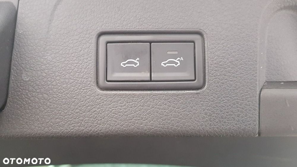 Volkswagen Passat - 19