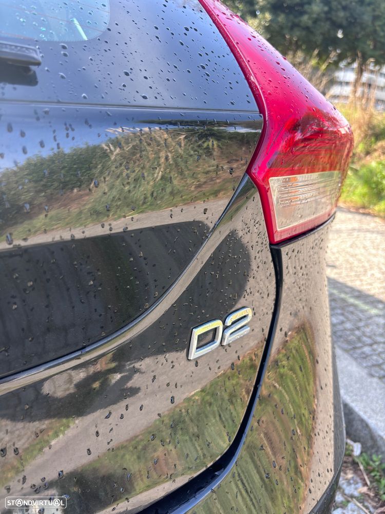 Volvo V40 2.0 D2 R-Design Momentum Geartronic - 6