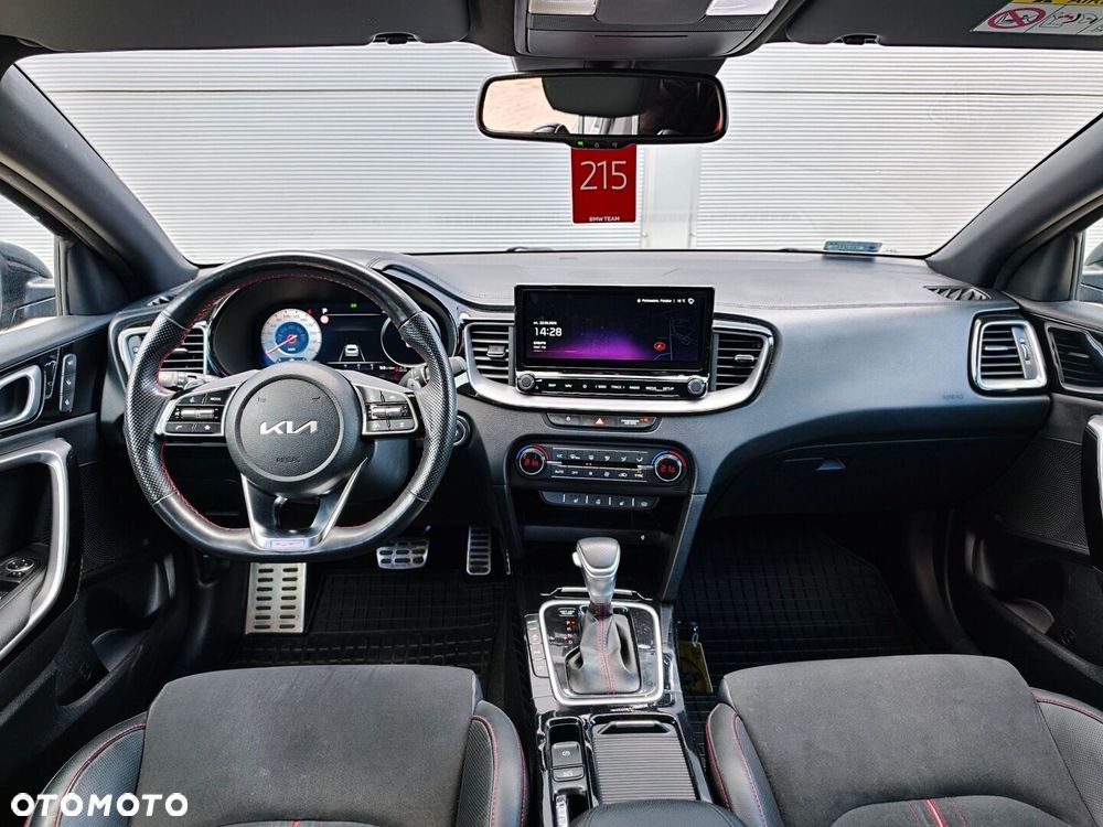 Kia ProCeed 1.6 T-GDI GT DCT - 19