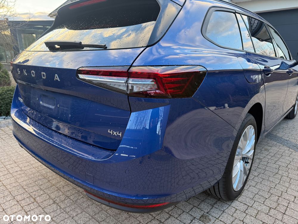 Skoda Superb 2.0 TDI SCR 4x4 Selection DSG - 10