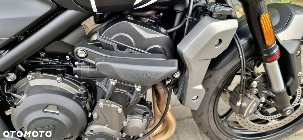 Triumph Trident - 25