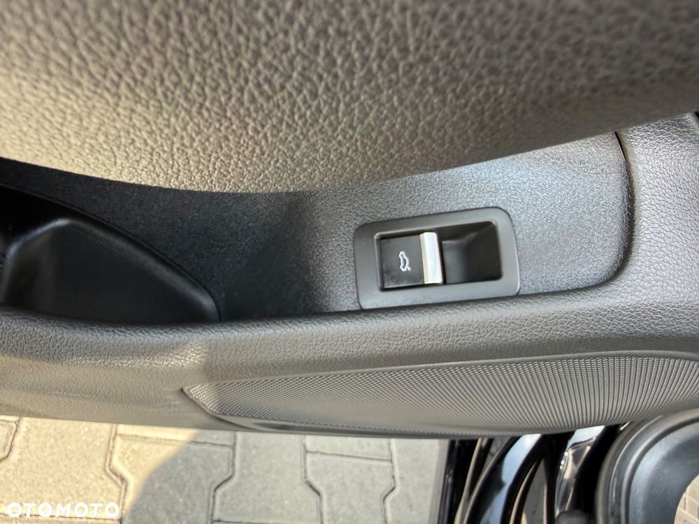 Audi A4 Avant 40 TDI S tronic quattro sport - 23