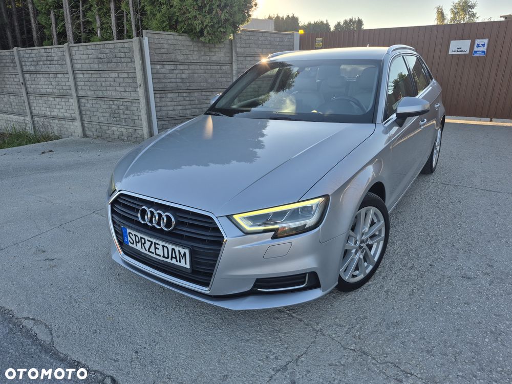 Audi A3 Sportback - 1
