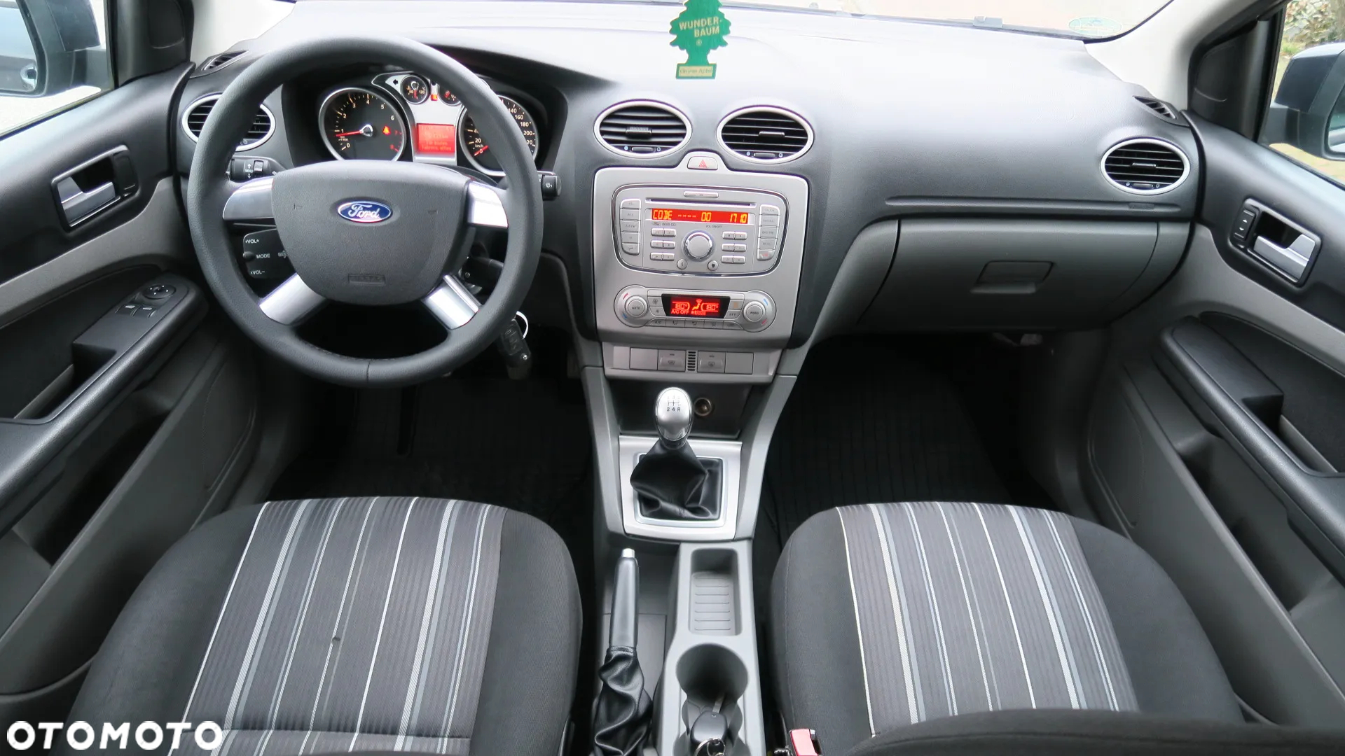 Ford Focus - 11