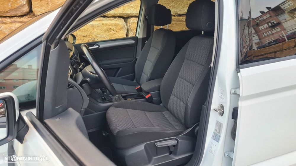 VW Touran 1.6 TDI Confortline DSG - 30